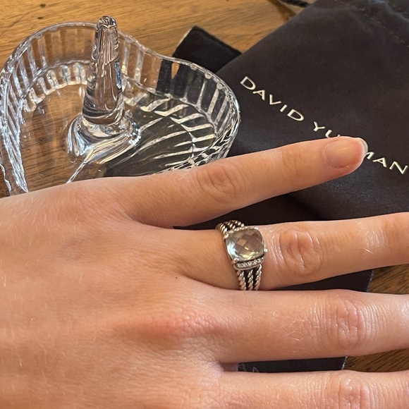 Authentic David Yurman Ring with diamonds and green stone. Size 5 - Picture 6 of 8